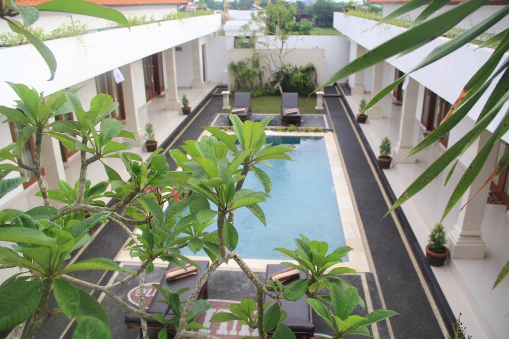 Anggie Stay Kerobokan Εξωτερικό φωτογραφία